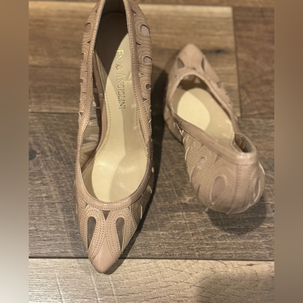 Enzo Angiolini Women's Tan Pumps